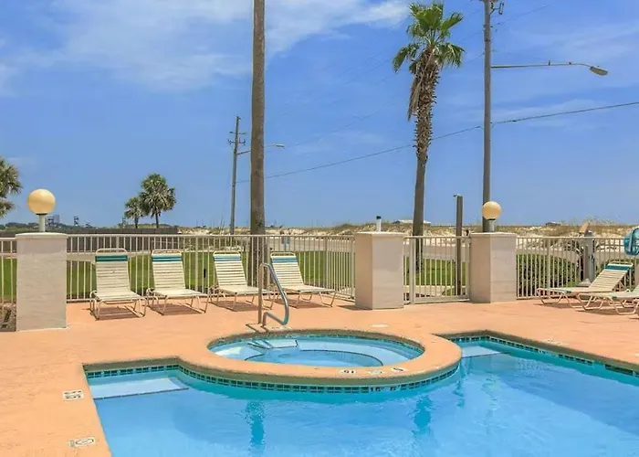 Holiday home Beachfront With Ocean View, Pool, Hot Tub & Balcony *