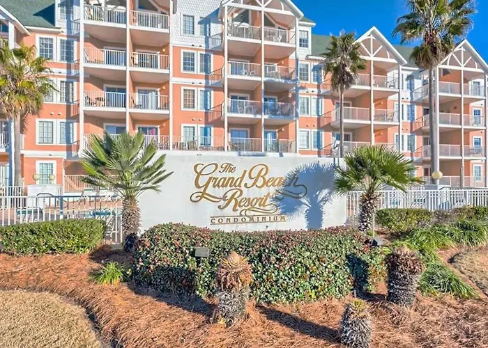 Beachfront With Ocean View, Pool, Hot Tub & Balcony *