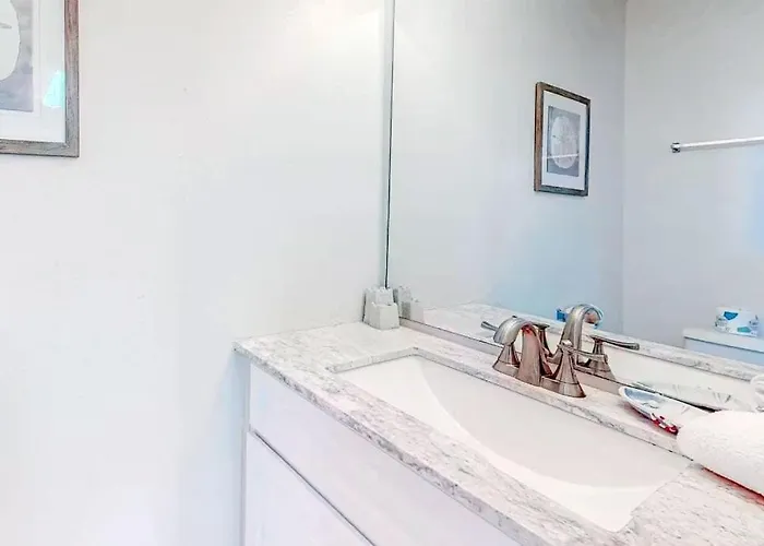Holiday home Beachfront With Ocean View, Pool, Hot Tub & Balcony Gulf Shores
