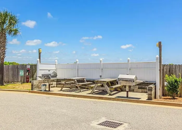 Beachfront With Ocean View, Pool, Hot Tub & Balcony * Gulf Shores