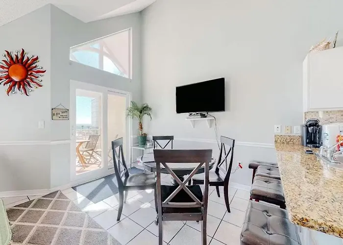 Holiday home Beachfront With Ocean View, Pool, Hot Tub & Balcony Gulf Shores